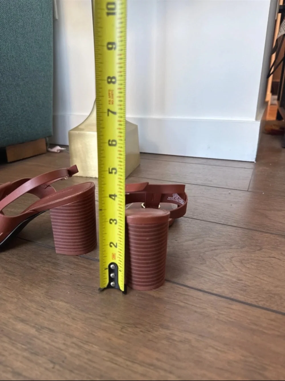 NWOT Banana Republic Brown Block Heel Slingback Sandals